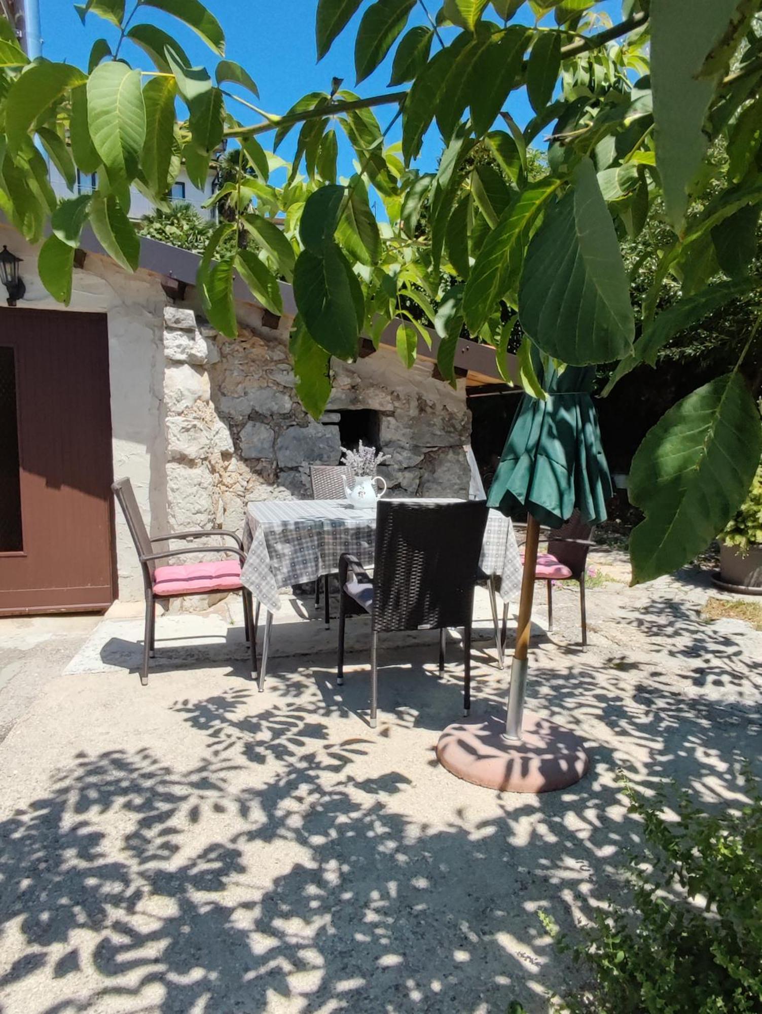 Ema Appartement Matulji Buitenkant foto
